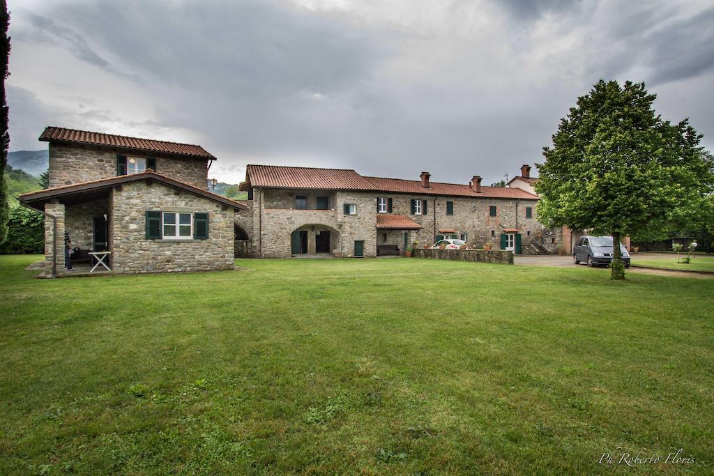 Coriana Apartments & Villas Mulazzo Buitenkant foto